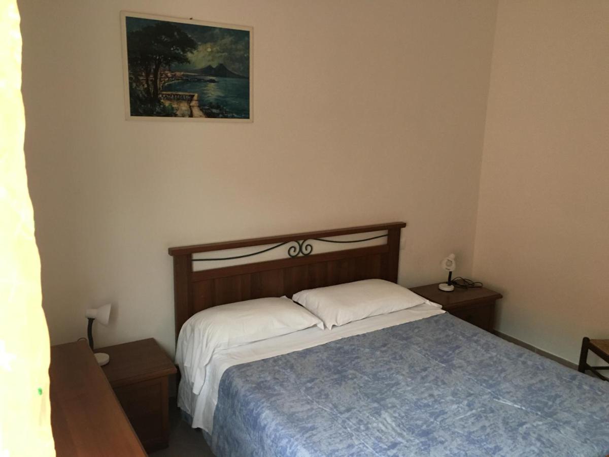 Appartamento Miramare, 2 Camere, Cucina, Bagno, ヴェンティミーリア エクステリア 写真
